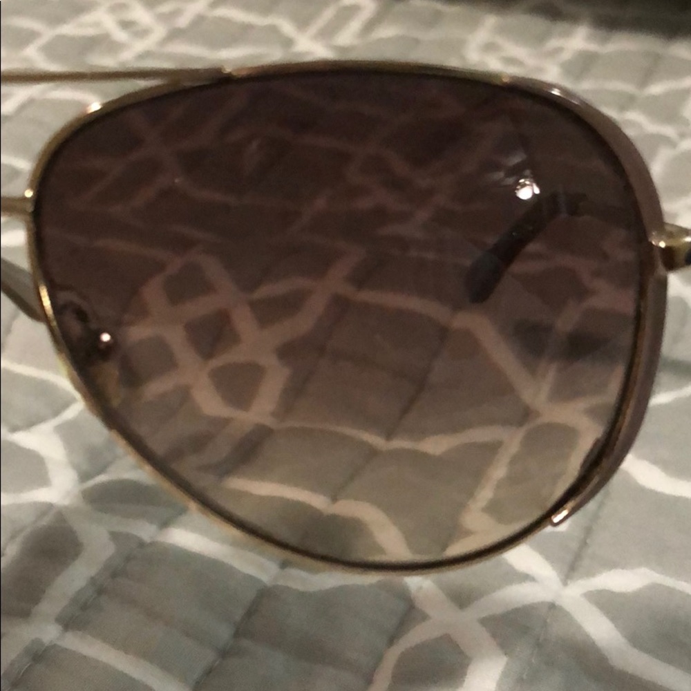 Authentic Michael Kors sunglasses - Picture 3 of 9